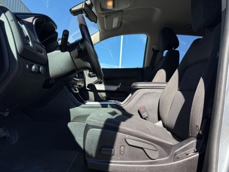 2021 Satin Steel Metallic /Jet Black Chevrolet Colorado 4WD LT (1GCGTCEN5M1) with an V6, 3.6L engine, 8-speed automatic transmission, located at 1175 N Woodruff Ave, Idaho Falls, ID, 83401, 43.506901, -111.999657 - <b>Vehicle Details</b><br>Discover capable midsize truck performance with this pre-owned 2021 Chevrolet Colorado LT 4WD, now available in Idaho Falls, ID. Powered by a strong V6, 3.6L gasoline engine, this Chevrolet Colorado delivers confident acceleration, dependable towing ability, and the versati- Photo#11