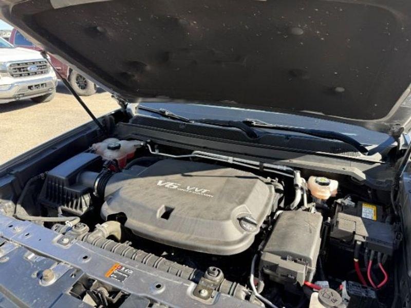 2021 Satin Steel Metallic /Jet Black Chevrolet Colorado 4WD LT (1GCGTCEN5M1) with an V6, 3.6L engine, 8-speed automatic transmission, located at 1175 N Woodruff Ave, Idaho Falls, ID, 83401, 43.506901, -111.999657 - <b>Vehicle Details</b><br>Discover capable midsize truck performance with this pre-owned 2021 Chevrolet Colorado LT 4WD, now available in Idaho Falls, ID. Powered by a strong V6, 3.6L gasoline engine, this Chevrolet Colorado delivers confident acceleration, dependable towing ability, and the versati- Photo#23