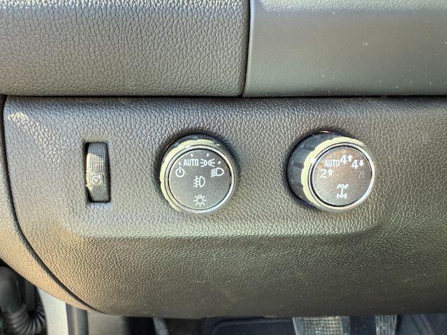 2021 GRAY /Jet Black Chevrolet Colorado 4WD Crew Cab Short Box LT (1GCGTCEN5M1) with an 3.6L V-6 gasoline direct injection engine, AUTOMATIC transmission, located at 1235 N Woodruff Ave., Idaho Falls, 83401, (208) 523-1053, 43.507172, -112.000488 - At Timberline Auto, finding a great deal on your next vehicle is always easy! Our experienced sales staff's goal is to help find you the right vehicle at the right price! Our knowledgeable finance department has options for almost any credit score. We offer extended service contract options to prote - Photo#41