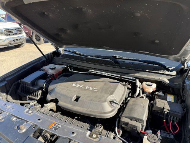 2021 GRAY /Jet Black Chevrolet Colorado 4WD Crew Cab Short Box LT (1GCGTCEN5M1) with an 3.6L V-6 gasoline direct injection engine, AUTOMATIC transmission, located at 1235 N Woodruff Ave., Idaho Falls, 83401, (208) 523-1053, 43.507172, -112.000488 - At Timberline Auto, finding a great deal on your next vehicle is always easy! Our experienced sales staff's goal is to help find you the right vehicle at the right price! Our knowledgeable finance department has options for almost any credit score. We offer extended service contract options to prote - Photo#47