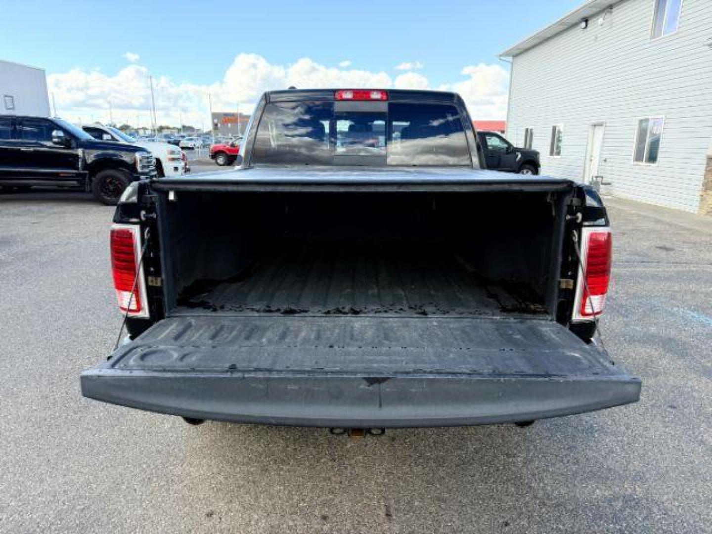 2017 BLACK /LEATHER Ram 1500 (1C6RR7PT3HS) with an 57 engine, Automatic transmission, located at 1175 N Woodruff Ave, Idaho Falls, ID, 83401, 43.506901, -111.999657 - At Timberline Auto, finding a great deal on your next vehicle is always easy! Our experienced sales staff's goal is to help find you the right vehicle at the right price! Our knowledgeable finance department has options for almost any credit score. We offer extended service contract options to prote - Photo#6