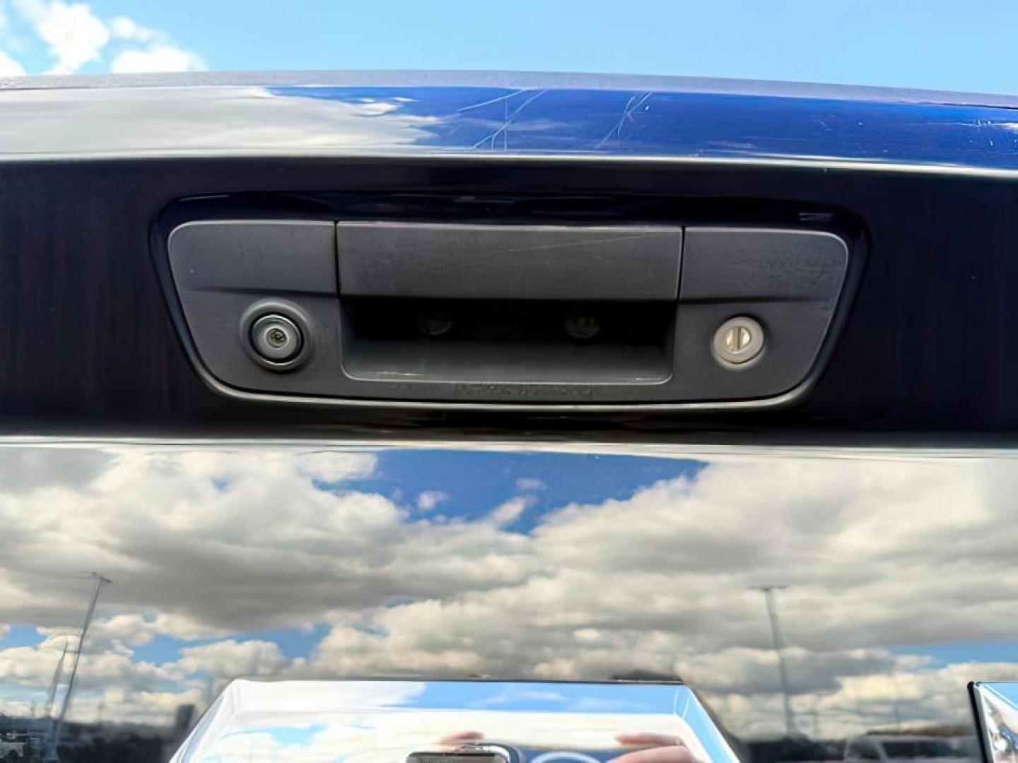 2017 BLACK /LEATHER Ram 1500 (1C6RR7PT3HS) with an 57 engine, Automatic transmission, located at 1175 N Woodruff Ave, Idaho Falls, ID, 83401, 43.506901, -111.999657 - At Timberline Auto, finding a great deal on your next vehicle is always easy! Our experienced sales staff's goal is to help find you the right vehicle at the right price! Our knowledgeable finance department has options for almost any credit score. We offer extended service contract options to prote - Photo#4