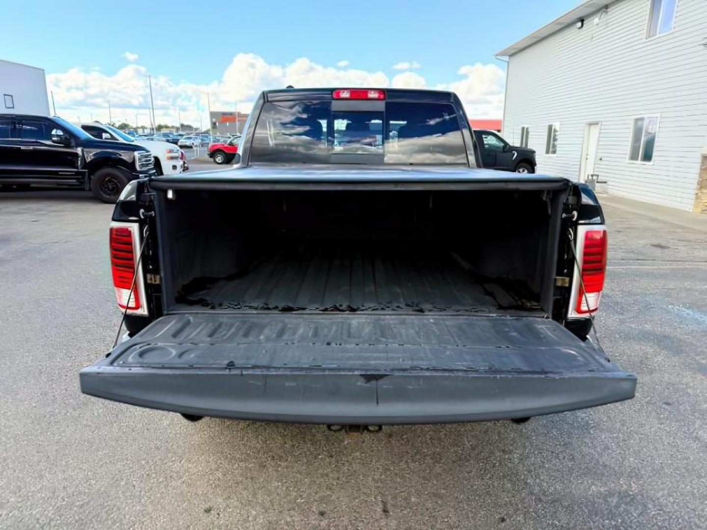 2017 BLACK /LEATHER Ram 1500 (1C6RR7PT3HS) with an 57 engine, Automatic transmission, located at 1175 N Woodruff Ave, Idaho Falls, ID, 83401, 43.506901, -111.999657 - At Timberline Auto, finding a great deal on your next vehicle is always easy! Our experienced sales staff's goal is to help find you the right vehicle at the right price! Our knowledgeable finance department has options for almost any credit score. We offer extended service contract options to prote - Photo#5