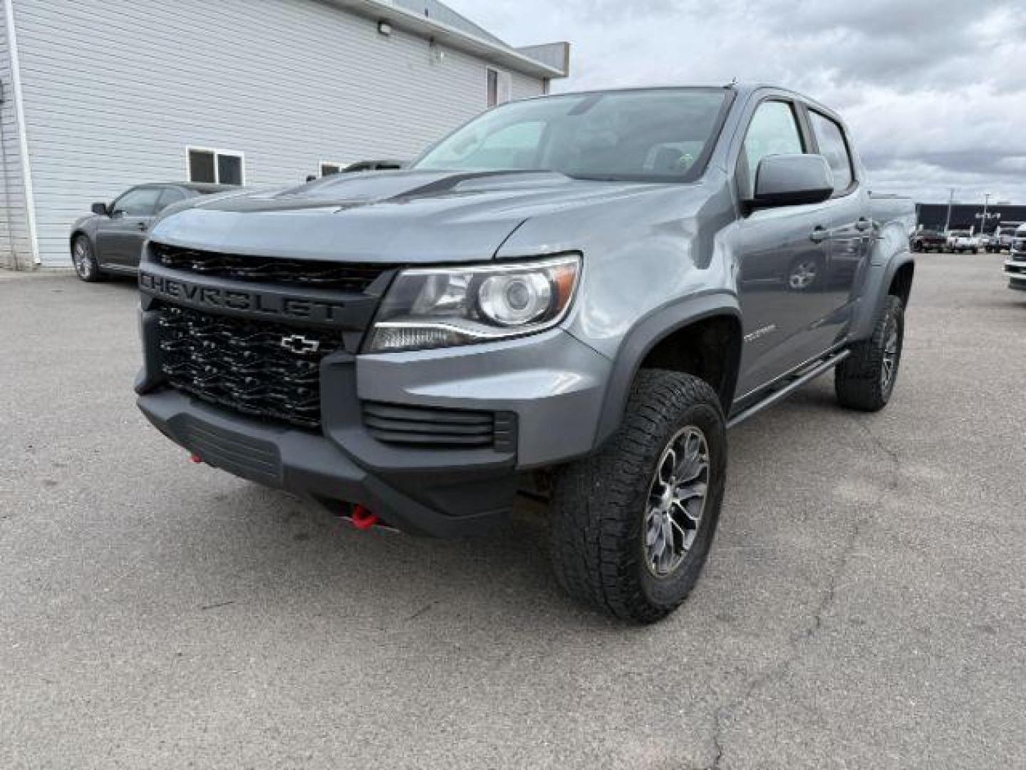 2021 GRAY /Jet Black Chevrolet Colorado (1GCGTEEN9M1) with an 36L V-6 gasoline direct injection engine, Automatic transmission, located at 1175 N Woodruff Ave, Idaho Falls, ID, 83401, 43.506901, -111.999657 - At Timberline Auto, finding a great deal on your next vehicle is always easy! Our experienced sales staff's goal is to help find you the right vehicle at the right price! Our knowledgeable finance department has options for almost any credit score. We offer extended service contract options to prote - Photo#25