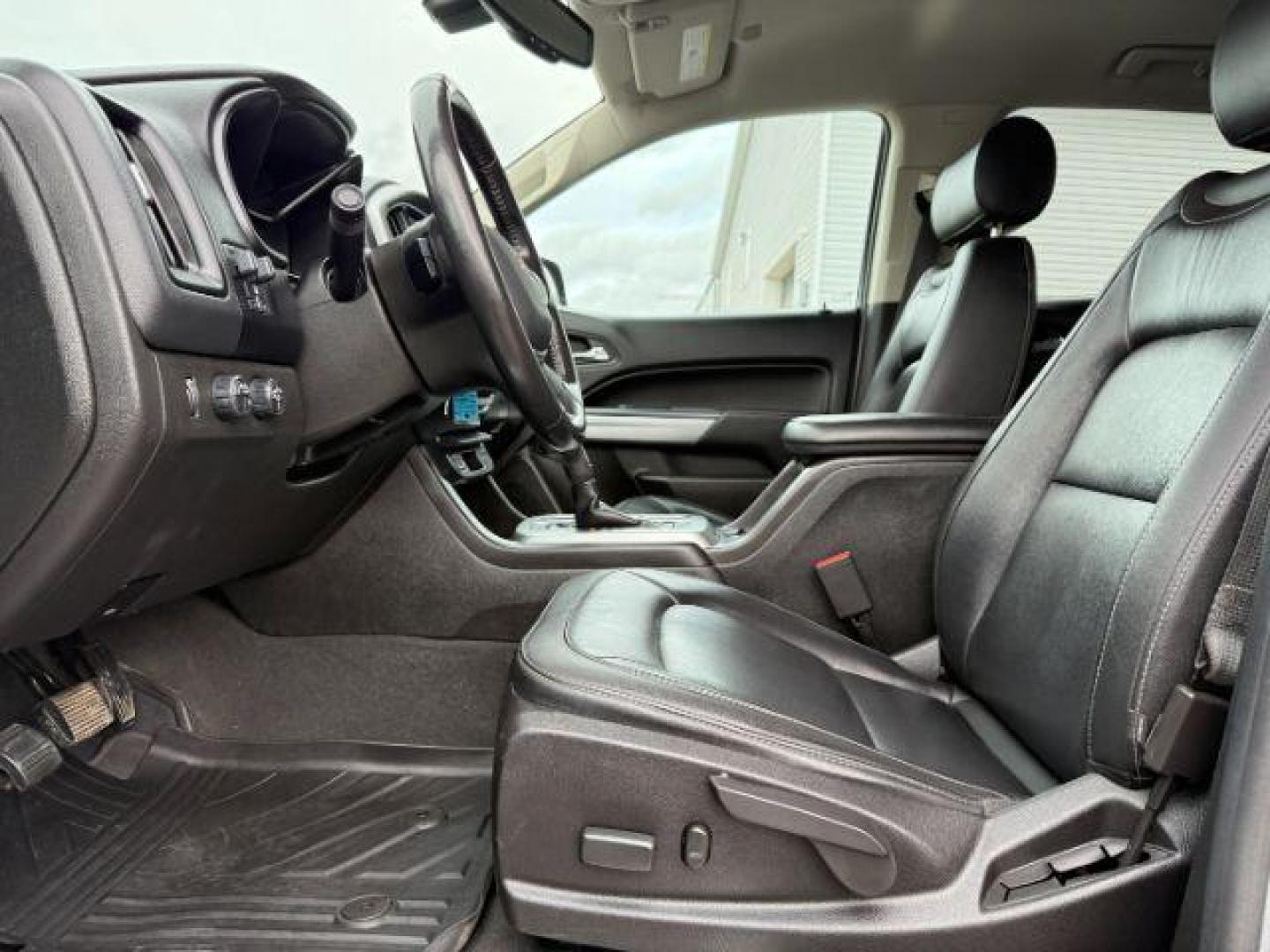 2021 GRAY /Jet Black Chevrolet Colorado (1GCGTEEN9M1) with an 36L V-6 gasoline direct injection engine, Automatic transmission, located at 1175 N Woodruff Ave, Idaho Falls, ID, 83401, 43.506901, -111.999657 - At Timberline Auto, finding a great deal on your next vehicle is always easy! Our experienced sales staff's goal is to help find you the right vehicle at the right price! Our knowledgeable finance department has options for almost any credit score. We offer extended service contract options to prote - Photo#37