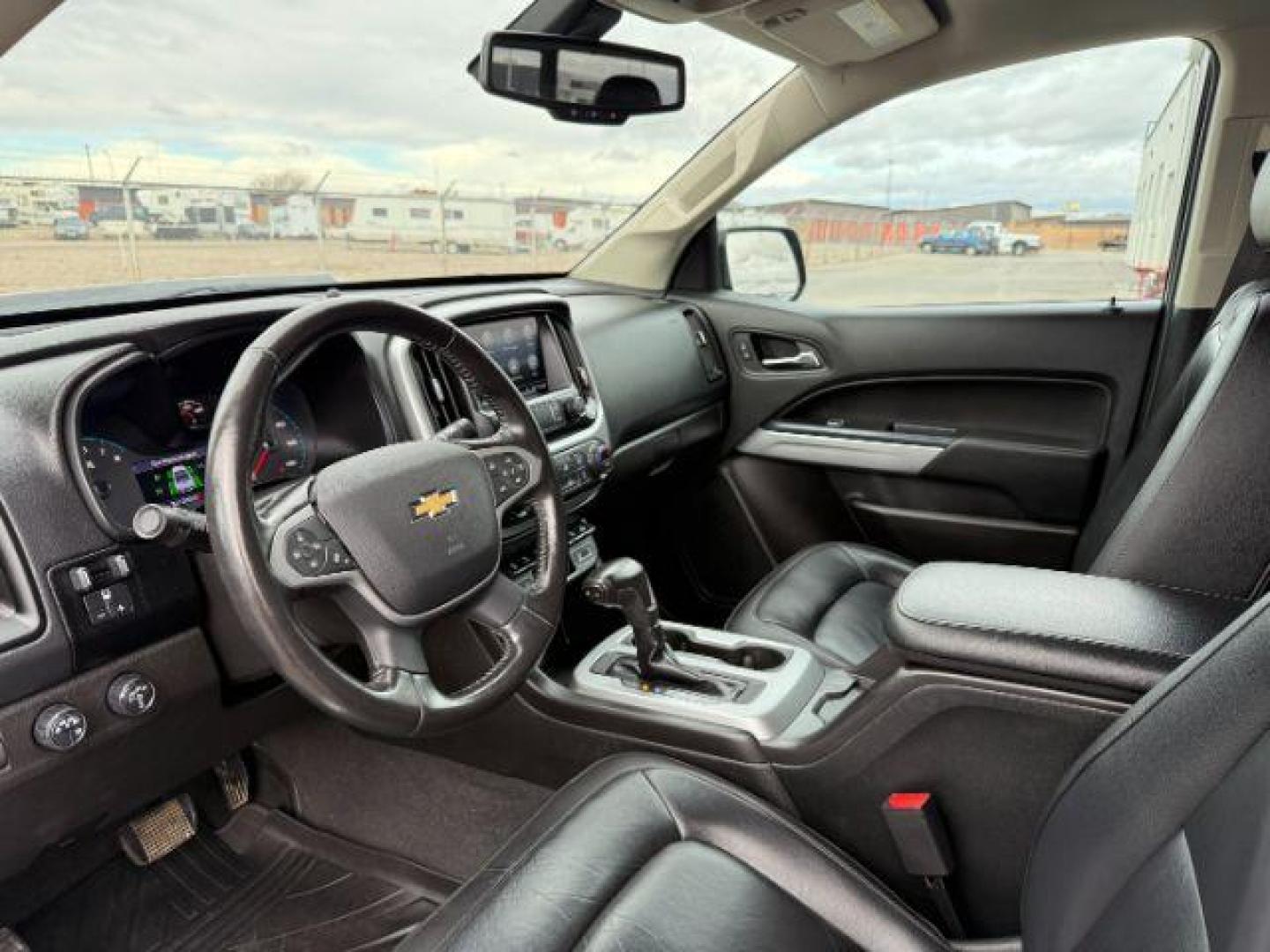 2021 GRAY /Jet Black Chevrolet Colorado (1GCGTEEN9M1) with an 36L V-6 gasoline direct injection engine, Automatic transmission, located at 1175 N Woodruff Ave, Idaho Falls, ID, 83401, 43.506901, -111.999657 - At Timberline Auto, finding a great deal on your next vehicle is always easy! Our experienced sales staff's goal is to help find you the right vehicle at the right price! Our knowledgeable finance department has options for almost any credit score. We offer extended service contract options to prote - Photo#38