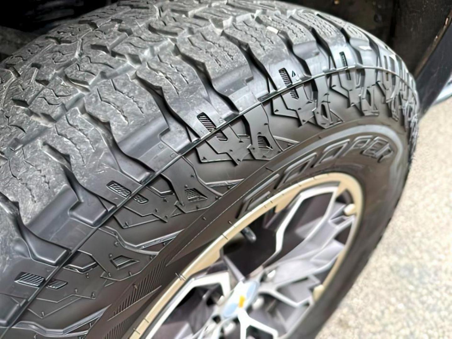 2021 GRAY /Jet Black Chevrolet Colorado (1GCGTEEN9M1) with an 36L V-6 gasoline direct injection engine, Automatic transmission, located at 1175 N Woodruff Ave, Idaho Falls, ID, 83401, 43.506901, -111.999657 - At Timberline Auto, finding a great deal on your next vehicle is always easy! Our experienced sales staff's goal is to help find you the right vehicle at the right price! Our knowledgeable finance department has options for almost any credit score. We offer extended service contract options to prote - Photo#10