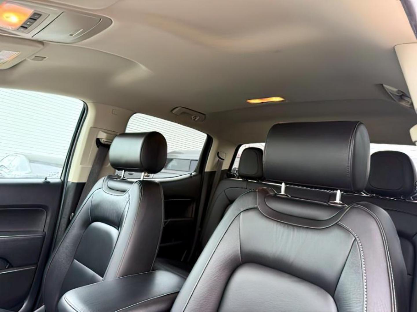 2021 GRAY /Jet Black Chevrolet Colorado (1GCGTEEN9M1) with an 36L V-6 gasoline direct injection engine, Automatic transmission, located at 1175 N Woodruff Ave, Idaho Falls, ID, 83401, 43.506901, -111.999657 - At Timberline Auto, finding a great deal on your next vehicle is always easy! Our experienced sales staff's goal is to help find you the right vehicle at the right price! Our knowledgeable finance department has options for almost any credit score. We offer extended service contract options to prote - Photo#20