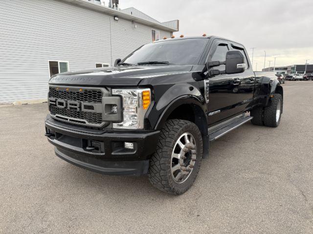 photo of 2017 Ford F-350 LARIAT