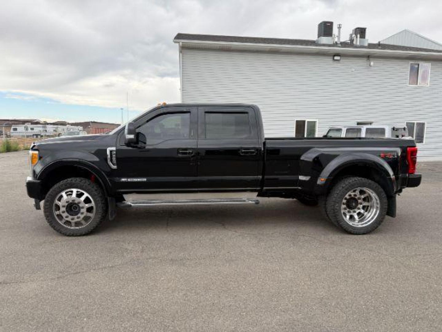 2017 Shadow Black /Black Ford F-350 LARIAT (1FT8W3DT8HE) with an Powerstroke 6.7L V-8 diesel direct injection engine, AUTOMATIC transmission, located at 1235 N Woodruff Ave., Idaho Falls, 83401, (208) 523-1053, 43.507172, -112.000488 - At Timberline Auto, finding a great deal on your next vehicle is always easy! Our experienced sales staff's goal is to help find you the right vehicle at the right price! Our knowledgeable finance department has options for almost any credit score. We offer extended service contract options to prote - Photo#1