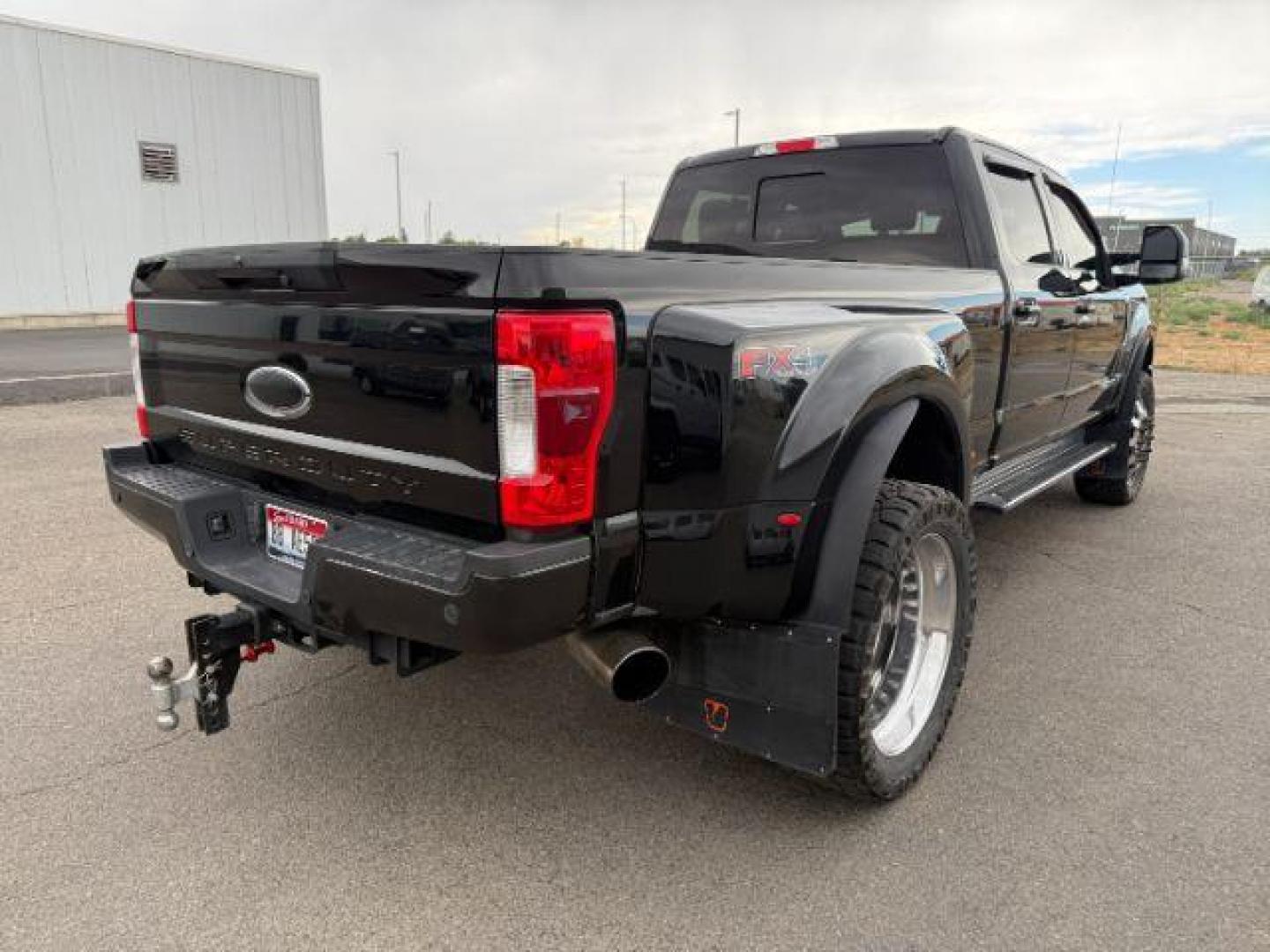 2017 Shadow Black /Black Ford F-350 LARIAT (1FT8W3DT8HE) with an Powerstroke 6.7L V-8 diesel direct injection engine, AUTOMATIC transmission, located at 1235 N Woodruff Ave., Idaho Falls, 83401, (208) 523-1053, 43.507172, -112.000488 - At Timberline Auto, finding a great deal on your next vehicle is always easy! Our experienced sales staff's goal is to help find you the right vehicle at the right price! Our knowledgeable finance department has options for almost any credit score. We offer extended service contract options to prote - Photo#5