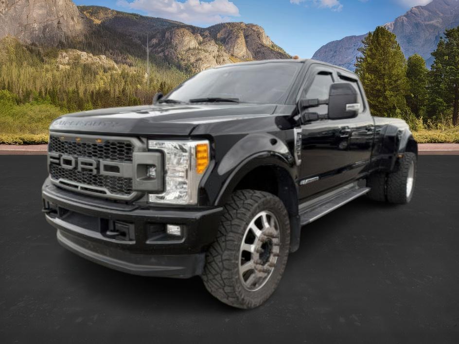 photo of 2017 Ford F-350 LARIAT