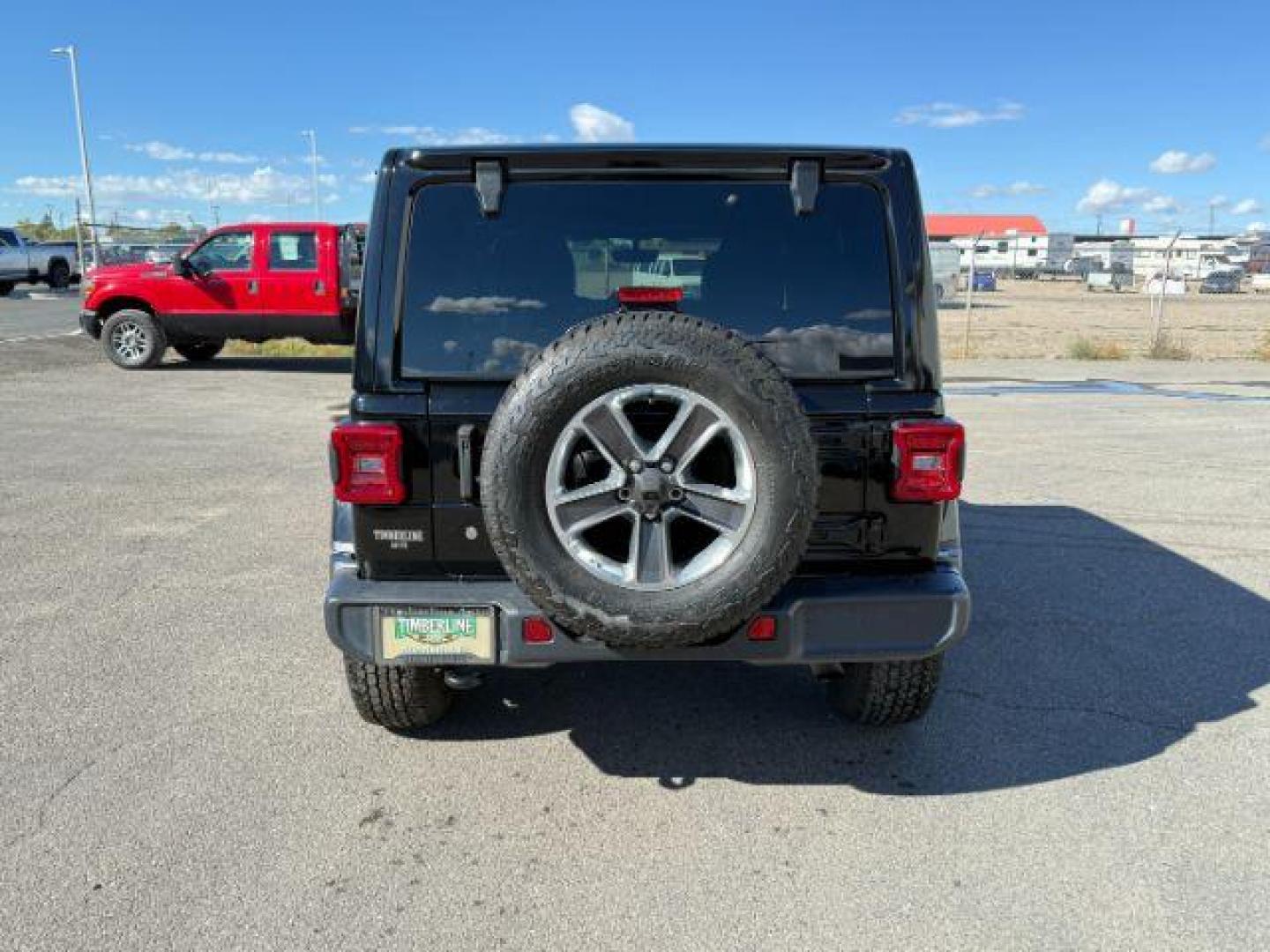 2019 BLACK /CLOTH Jeep Wrangler Unlimited (1C4HJXEN6KW) with an 20 TURBO engine, Automatic transmission, located at 1175 N Woodruff Ave, Idaho Falls, ID, 83401, 43.506901, -111.999657 - At Timberline Auto, finding a great deal on your next vehicle is always easy! Our experienced sales staff's goal is to help find you the right vehicle at the right price! Our knowledgeable finance department has options for almost any credit score. We offer extended service contract options to prote - Photo#4