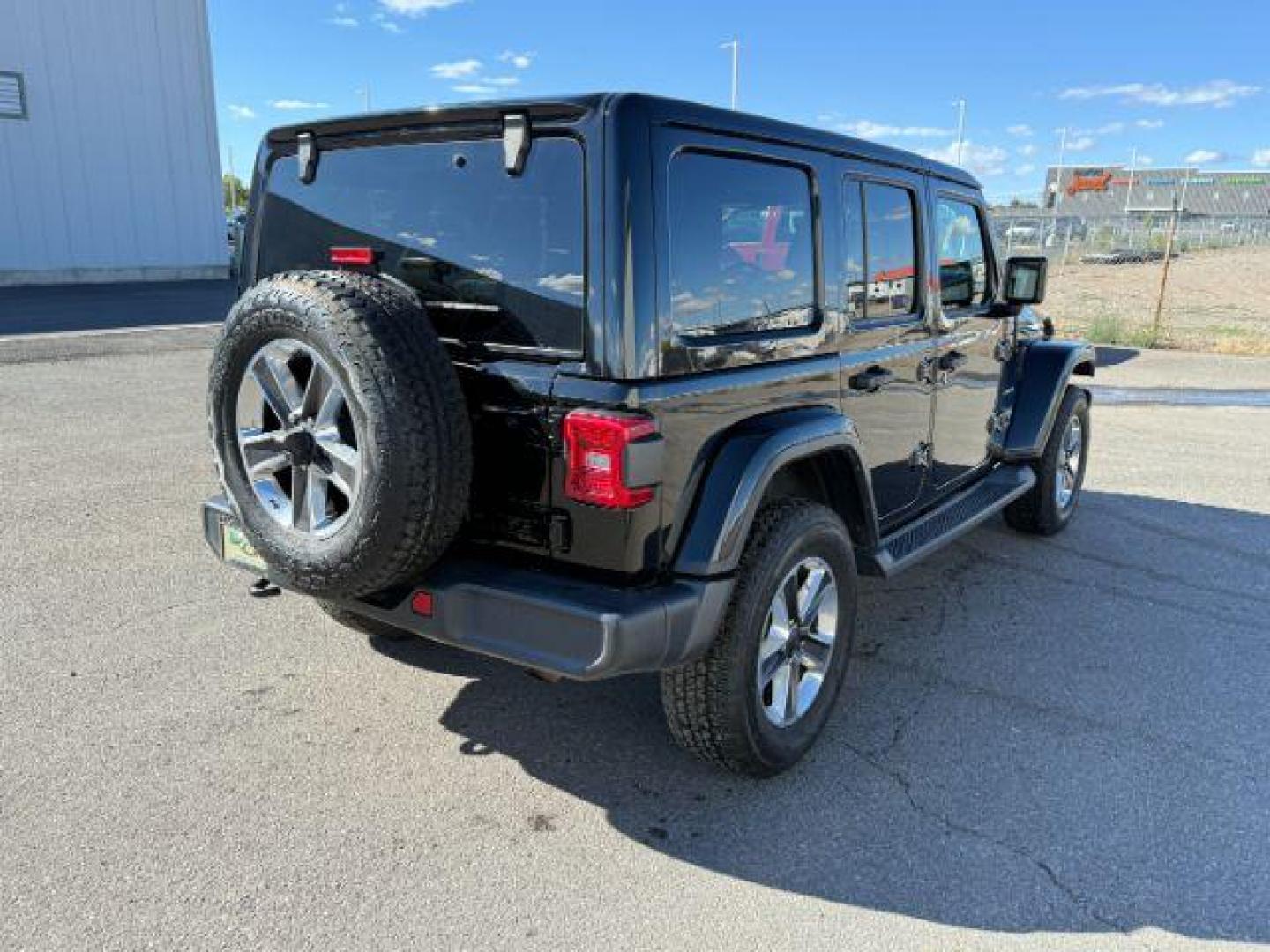 2019 BLACK /CLOTH Jeep Wrangler Unlimited (1C4HJXEN6KW) with an 20 TURBO engine, Automatic transmission, located at 1175 N Woodruff Ave, Idaho Falls, ID, 83401, 43.506901, -111.999657 - At Timberline Auto, finding a great deal on your next vehicle is always easy! Our experienced sales staff's goal is to help find you the right vehicle at the right price! Our knowledgeable finance department has options for almost any credit score. We offer extended service contract options to prote - Photo#7