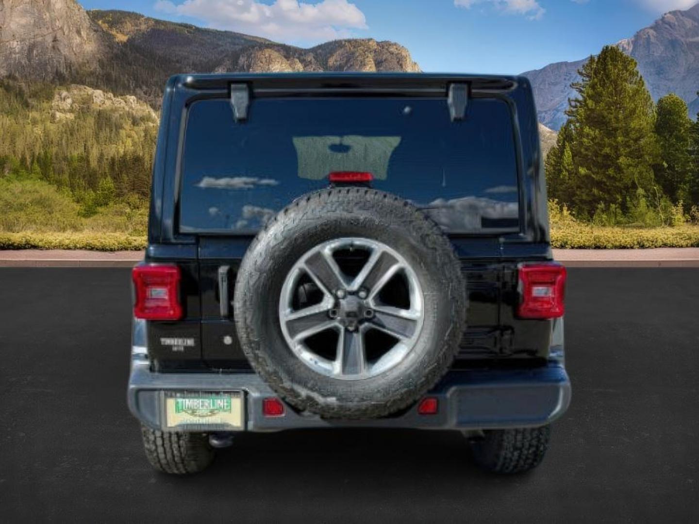 2019 BLACK /CLOTH Jeep Wrangler Unlimited (1C4HJXEN6KW) with an 20 TURBO engine, Automatic transmission, located at 1175 N Woodruff Ave, Idaho Falls, ID, 83401, 43.506901, -111.999657 - At Timberline Auto, finding a great deal on your next vehicle is always easy! Our experienced sales staff's goal is to help find you the right vehicle at the right price! Our knowledgeable finance department has options for almost any credit score. We offer extended service contract options to prote - Photo#3