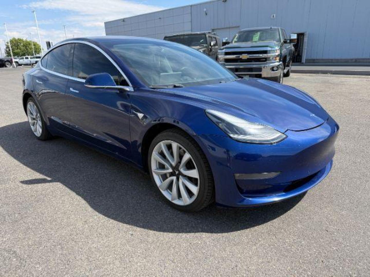 2018 BLUE /CLOTH Tesla Model 3 (5YJ3E1EA4JF) with an ELECTRIC engine, Automatic transmission, located at 1175 N Woodruff Ave, Idaho Falls, ID, 83401, 43.506901, -111.999657 - At Timberline Auto, finding a great deal on your next vehicle is always easy! Our experienced sales staff's goal is to help find you the right vehicle at the right price! Our knowledgeable finance department has options for almost any credit score. We offer extended service contract options to prote - Photo#24