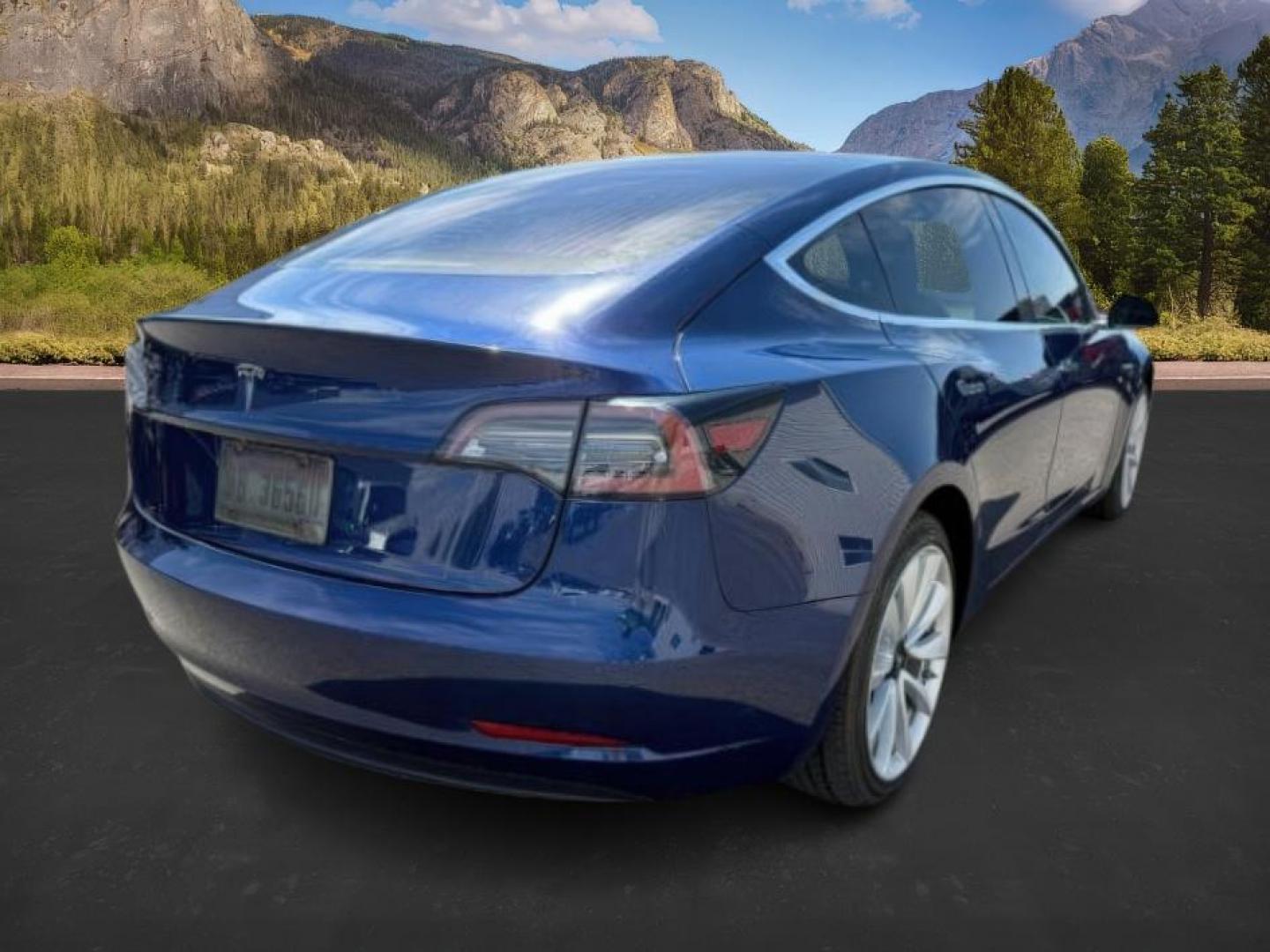2018 BLUE /CLOTH Tesla Model 3 (5YJ3E1EA4JF) with an ELECTRIC engine, Automatic transmission, located at 1175 N Woodruff Ave, Idaho Falls, ID, 83401, 43.506901, -111.999657 - At Timberline Auto, finding a great deal on your next vehicle is always easy! Our experienced sales staff's goal is to help find you the right vehicle at the right price! Our knowledgeable finance department has options for almost any credit score. We offer extended service contract options to prote - Photo#4