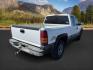 2000 Summit White /Graphite Chevrolet Silverado 1500 (1GCEK19V4YZ) with an Vortec 48L V-8 regular unleaded engine, Automatic transmission, located at 1175 N Woodruff Ave, Idaho Falls, ID, 83401, 43.506901, -111.999657 - At Timberline Auto, finding a great deal on your next vehicle is always easy! Our experienced sales staff's goal is to help find you the right vehicle at the right price! Our knowledgeable finance department has options for almost any credit score. We offer extended service contract options to prote - Photo#4