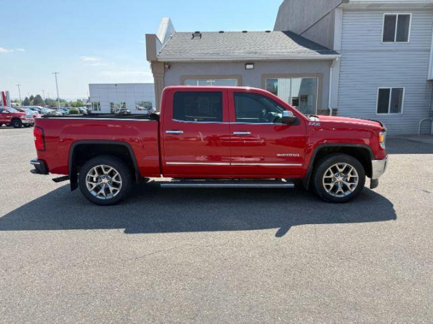 2015 RED /LEATHER GMC Sierra 1500 (3GTU2VEJ6FG) with an 62L V8 engine, Automatic transmission, located at 1175 N Woodruff Ave, Idaho Falls, ID, 83401, 43.506901, -111.999657 - At Timberline Auto, finding a great deal on your next vehicle is always easy! Our experienced sales staff's goal is to help find you the right vehicle at the right price! Our knowledgeable finance department has options for almost any credit score. We offer extended service contract options to prote - Photo#30