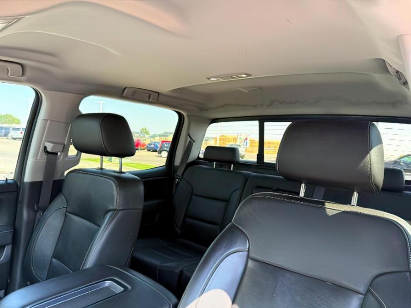 2015 RED /LEATHER GMC Sierra 1500 (3GTU2VEJ6FG) with an 62L V8 engine, Automatic transmission, located at 1175 N Woodruff Ave, Idaho Falls, ID, 83401, 43.506901, -111.999657 - At Timberline Auto, finding a great deal on your next vehicle is always easy! Our experienced sales staff's goal is to help find you the right vehicle at the right price! Our knowledgeable finance department has options for almost any credit score. We offer extended service contract options to prote - Photo#19