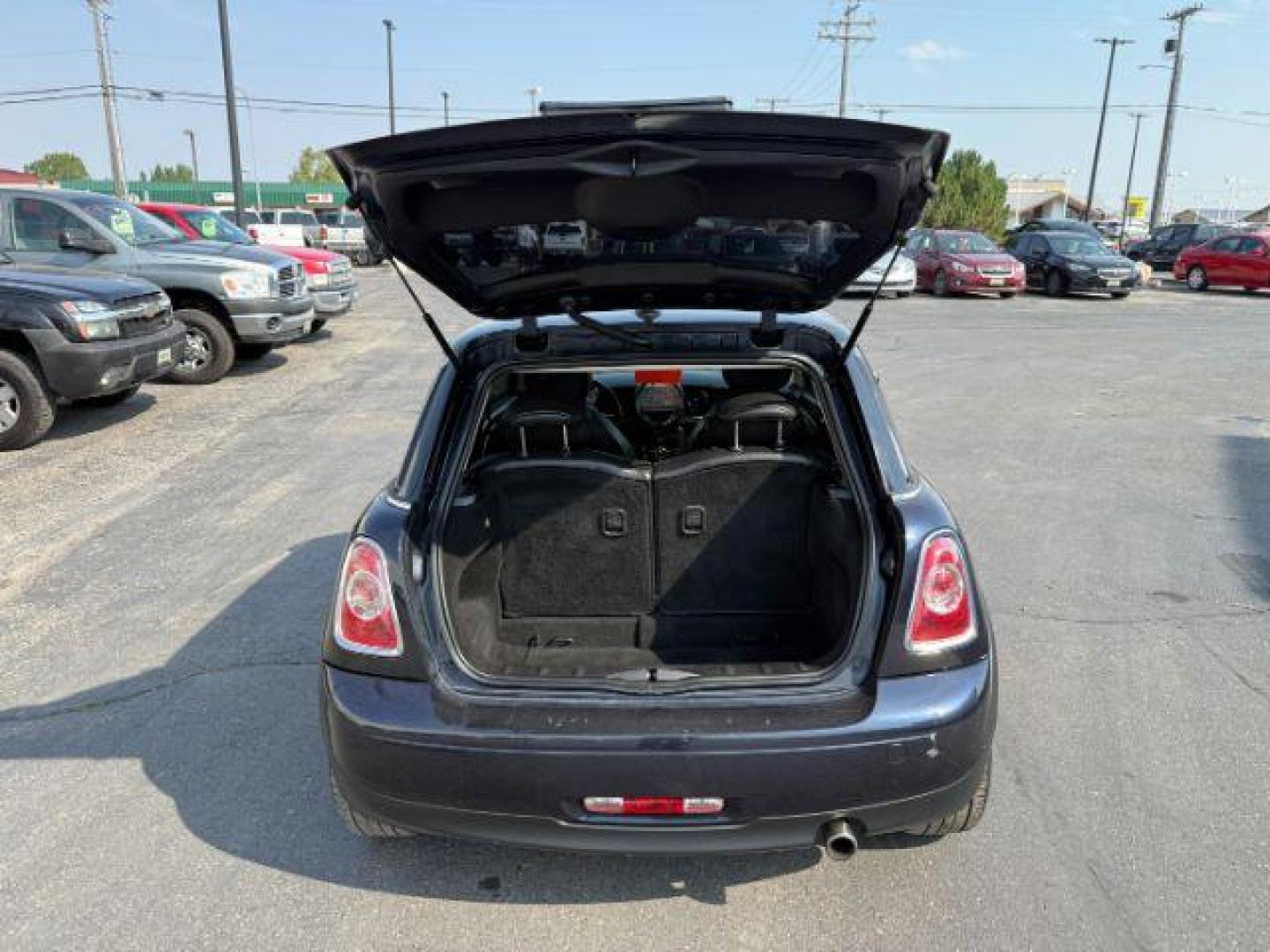 2013 BLUE /Carbon Black Mini Hardtop (WMWSU3C57DT) with an 16L I-4 DOHC engine, Manual transmission, located at 1175 N Woodruff Ave, Idaho Falls, ID, 83401, 43.506901, -111.999657 - At Timberline Auto, finding a great deal on your next vehicle is always easy! Our experienced sales staff's goal is to help find you the right vehicle at the right price! Our knowledgeable finance department has options for almost any credit score. We offer extended service contract options to prote - Photo#4