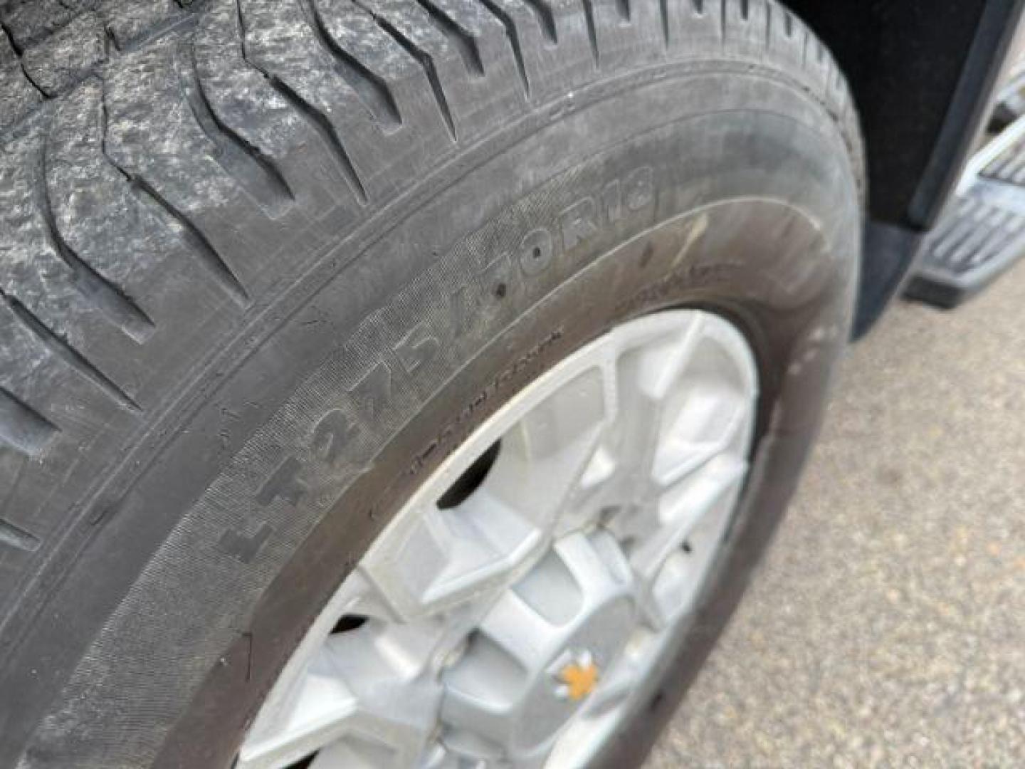 2022 GREEN /Jet Black Chevrolet Silverado 3500HD (1GC4YUEY1NF) with an Duramax 66L V-8 diesel direct injection engine, Automatic transmission, located at 1175 N Woodruff Ave, Idaho Falls, ID, 83401, 43.506901, -111.999657 - At Timberline Auto, finding a great deal on your next vehicle is always easy! Our experienced sales staff's goal is to help find you the right vehicle at the right price! Our knowledgeable finance department has options for almost any credit score. We offer extended service contract options to prote - Photo#35