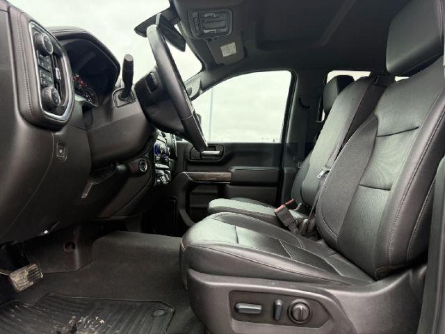 2022 GREEN /Jet Black Chevrolet Silverado 3500HD (1GC4YUEY1NF) with an Duramax 66L V-8 diesel direct injection engine, Automatic transmission, located at 1175 N Woodruff Ave, Idaho Falls, ID, 83401, 43.506901, -111.999657 - At Timberline Auto, finding a great deal on your next vehicle is always easy! Our experienced sales staff's goal is to help find you the right vehicle at the right price! Our knowledgeable finance department has options for almost any credit score. We offer extended service contract options to prote - Photo#37