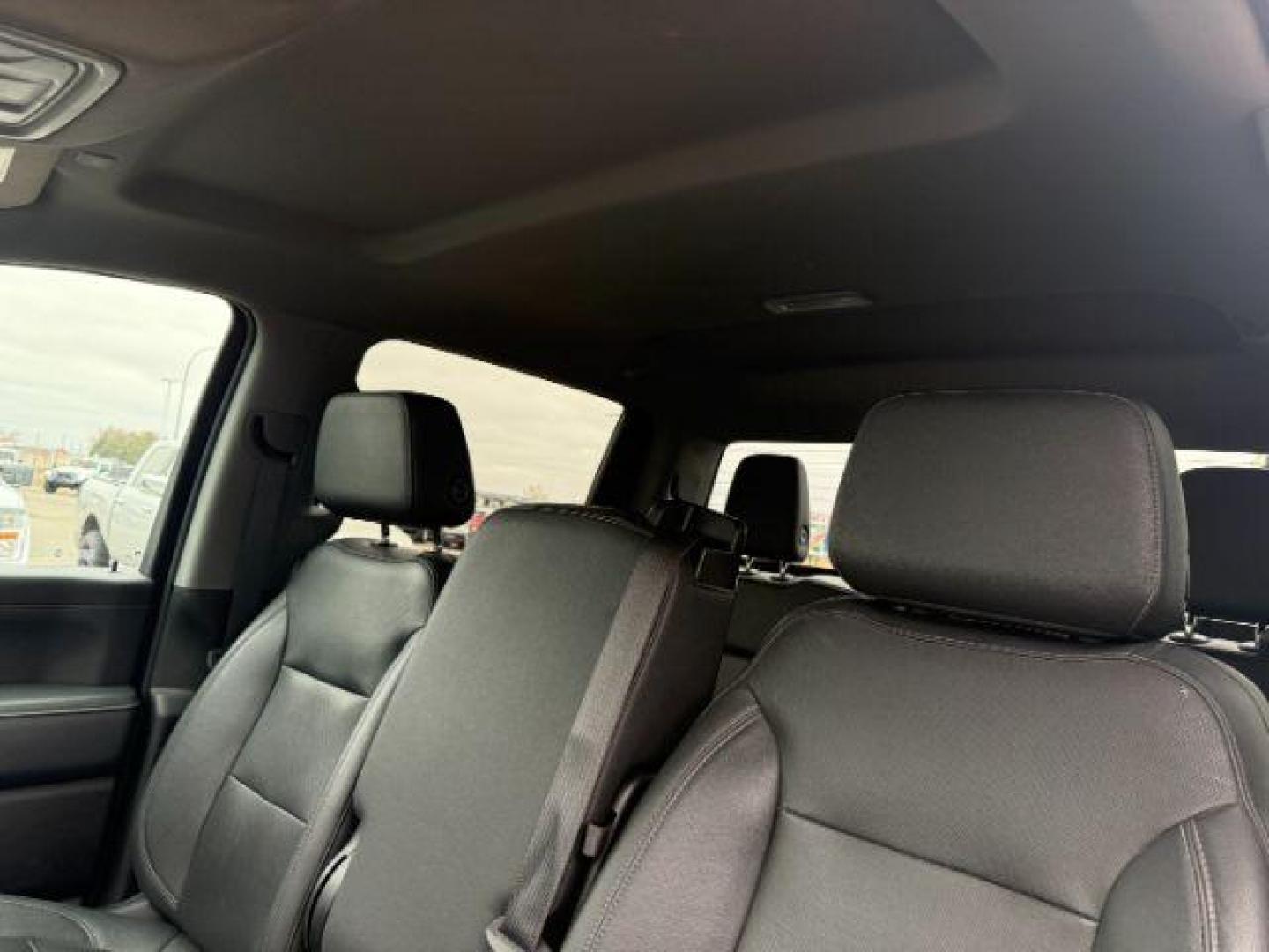 2022 GREEN /Jet Black Chevrolet Silverado 3500HD (1GC4YUEY1NF) with an Duramax 66L V-8 diesel direct injection engine, Automatic transmission, located at 1175 N Woodruff Ave, Idaho Falls, ID, 83401, 43.506901, -111.999657 - At Timberline Auto, finding a great deal on your next vehicle is always easy! Our experienced sales staff's goal is to help find you the right vehicle at the right price! Our knowledgeable finance department has options for almost any credit score. We offer extended service contract options to prote - Photo#45