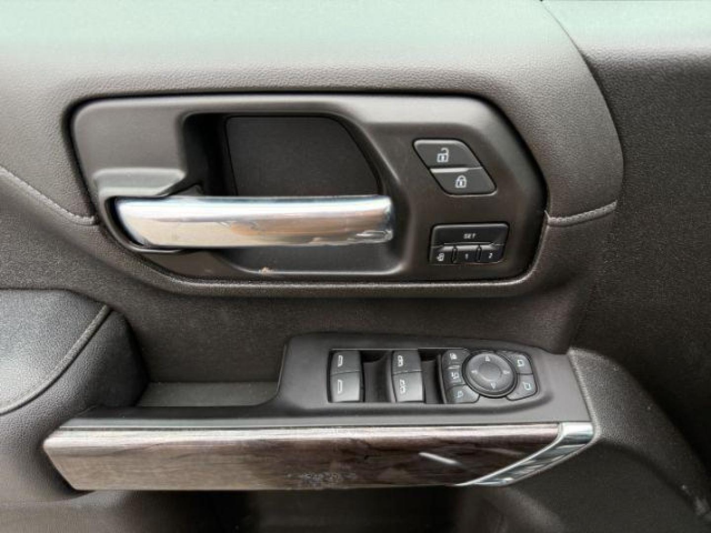 2022 GREEN /Jet Black Chevrolet Silverado 3500HD (1GC4YUEY1NF) with an Duramax 66L V-8 diesel direct injection engine, Automatic transmission, located at 1175 N Woodruff Ave, Idaho Falls, ID, 83401, 43.506901, -111.999657 - At Timberline Auto, finding a great deal on your next vehicle is always easy! Our experienced sales staff's goal is to help find you the right vehicle at the right price! Our knowledgeable finance department has options for almost any credit score. We offer extended service contract options to prote - Photo#46