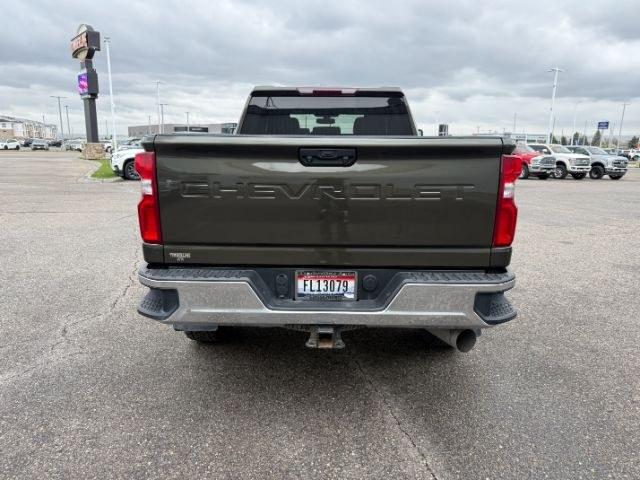 2022 GREEN /Jet Black Chevrolet Silverado 3500HD 4WD Crew Cab Standard Bed LTZ (1GC4YUEY1NF) with an Duramax 6.6L V-8 diesel direct injection engine, AUTOMATIC transmission - At Timberline Auto, finding a great deal on your next vehicle is always easy! Our experienced sales staff goal is to help find you the right vehicle at the right price! Our knowledgeable finance department has options for almost any credit score. We offer extended service contract options to prot - Photo#28
