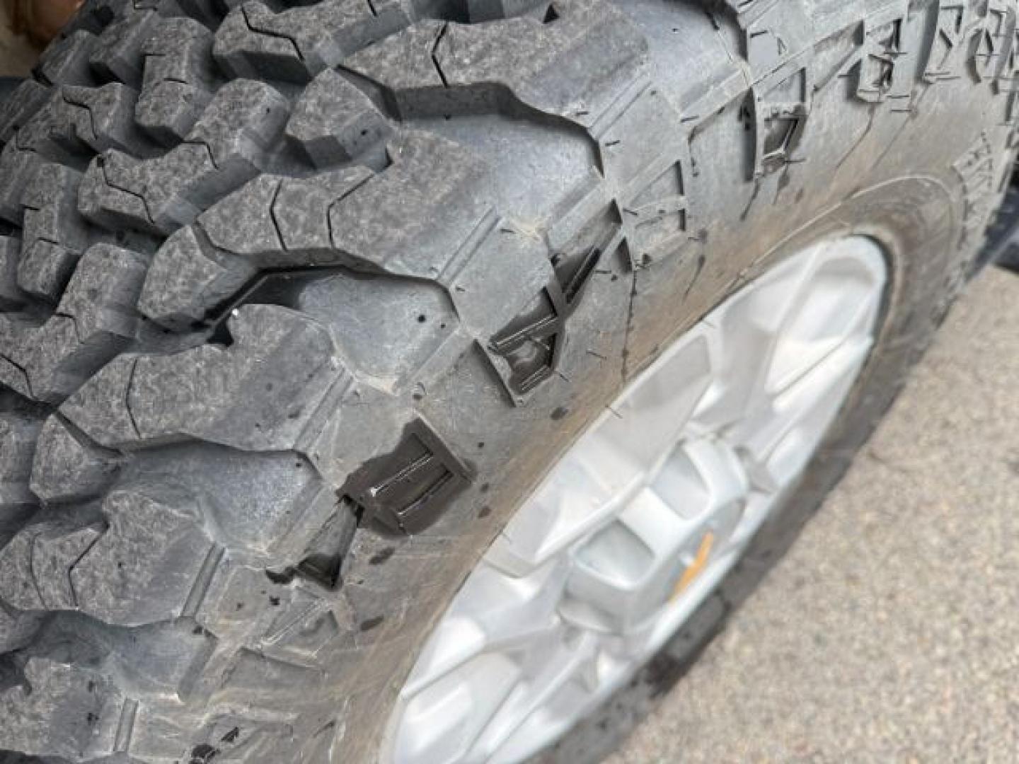 2022 GREEN /Jet Black Chevrolet Silverado 3500HD (1GC4YUEY1NF) with an Duramax 66L V-8 diesel direct injection engine, Automatic transmission, located at 1175 N Woodruff Ave, Idaho Falls, ID, 83401, 43.506901, -111.999657 - At Timberline Auto, finding a great deal on your next vehicle is always easy! Our experienced sales staff goal is to help find you the right vehicle at the right price! Our knowledgeable finance department has options for almost any credit score. We offer extended service contract options to prot - Photo#35