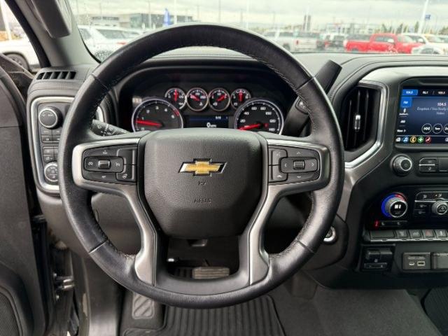 2022 GREEN /Jet Black Chevrolet Silverado 3500HD 4WD Crew Cab Standard Bed LTZ (1GC4YUEY1NF) with an Duramax 6.6L V-8 diesel direct injection engine, AUTOMATIC transmission - At Timberline Auto, finding a great deal on your next vehicle is always easy! Our experienced sales staff goal is to help find you the right vehicle at the right price! Our knowledgeable finance department has options for almost any credit score. We offer extended service contract options to prot - Photo#40