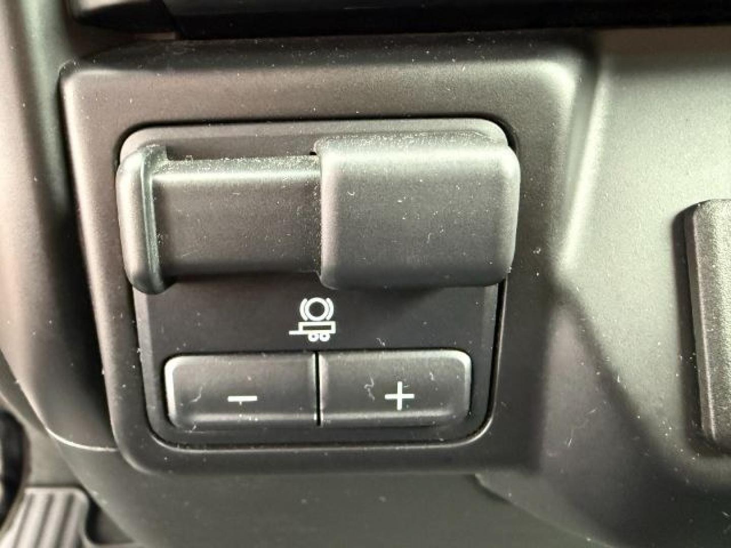 2022 GREEN /Jet Black Chevrolet Silverado 3500HD (1GC4YUEY1NF) with an Duramax 66L V-8 diesel direct injection engine, Automatic transmission, located at 1175 N Woodruff Ave, Idaho Falls, ID, 83401, 43.506901, -111.999657 - At Timberline Auto, finding a great deal on your next vehicle is always easy! Our experienced sales staff goal is to help find you the right vehicle at the right price! Our knowledgeable finance department has options for almost any credit score. We offer extended service contract options to prot - Photo#43