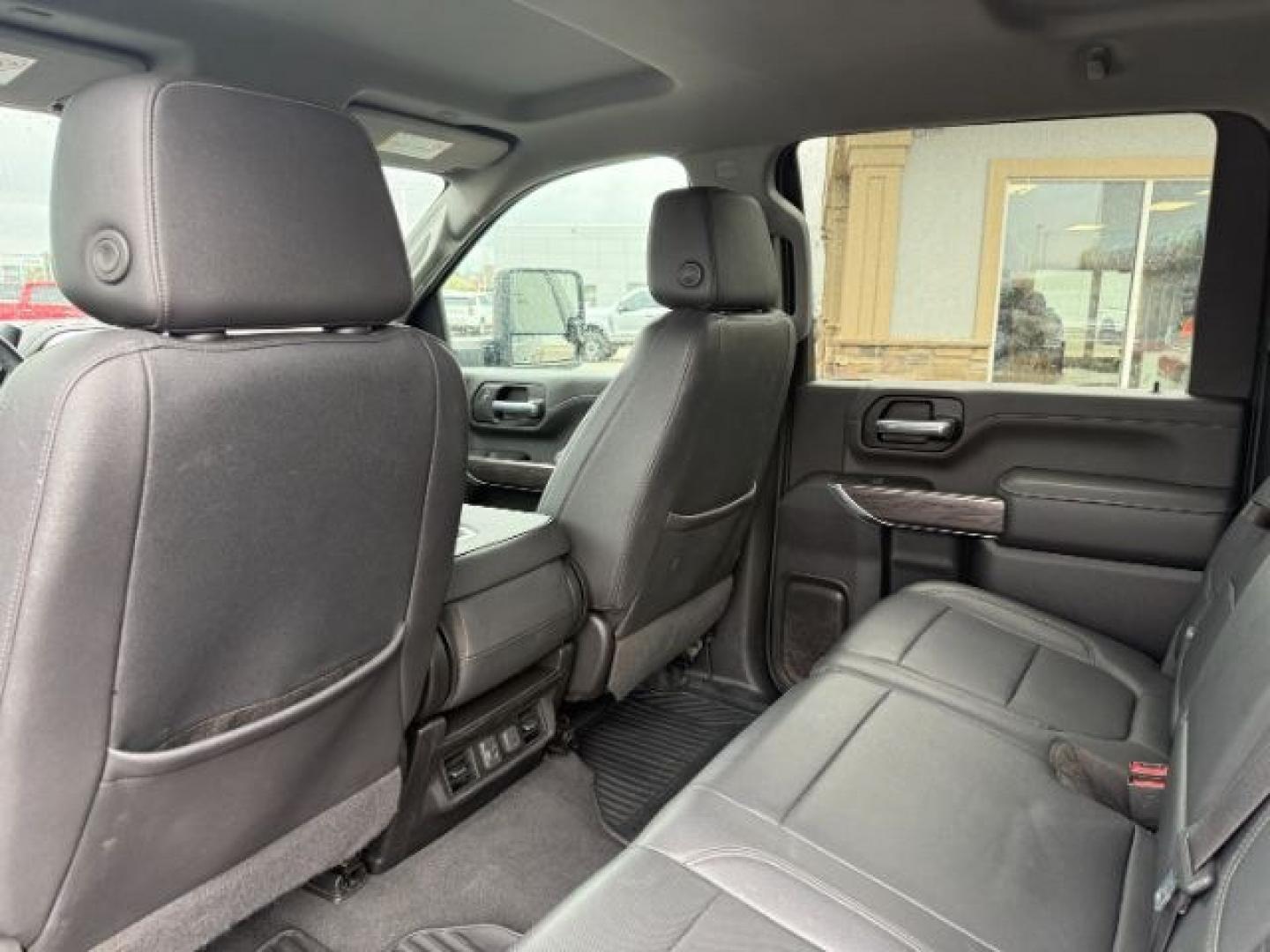 2022 GREEN /Jet Black Chevrolet Silverado 3500HD (1GC4YUEY1NF) with an Duramax 66L V-8 diesel direct injection engine, Automatic transmission, located at 1175 N Woodruff Ave, Idaho Falls, ID, 83401, 43.506901, -111.999657 - At Timberline Auto, finding a great deal on your next vehicle is always easy! Our experienced sales staff goal is to help find you the right vehicle at the right price! Our knowledgeable finance department has options for almost any credit score. We offer extended service contract options to prot - Photo#50