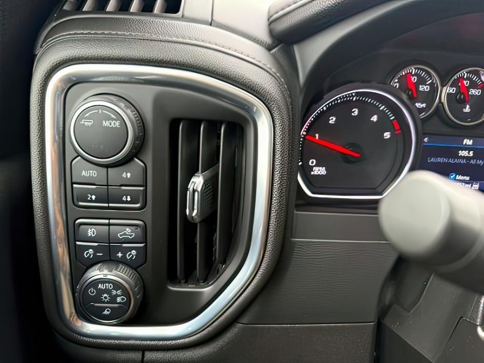 2022 Greenstone Metallic /Jet Black Chevrolet Silverado LTZ (1GC4YUEY1NF) with an V8, 6.6L engine, 10-speed automatic transmission, located at 1175 N Woodruff Ave, Idaho Falls, ID, 83401, 43.506901, -111.999657 - <b>Vehicle Details</b><br>Drive home capability and luxury in this pre-owned 2022 Chevrolet Silverado 3500 LTZ, now available in Idaho Falls, ID. Built for demanding jobs and long hauls, this 4WD heavy-duty pickup is powered by a V8 6.6L Diesel engine that delivers impressive strength, confident tow- Photo#46