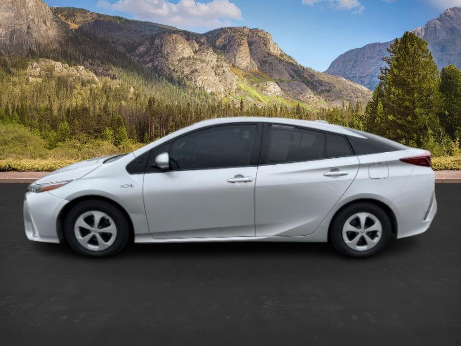 photo of 2017 Toyota Prius Prime Plus