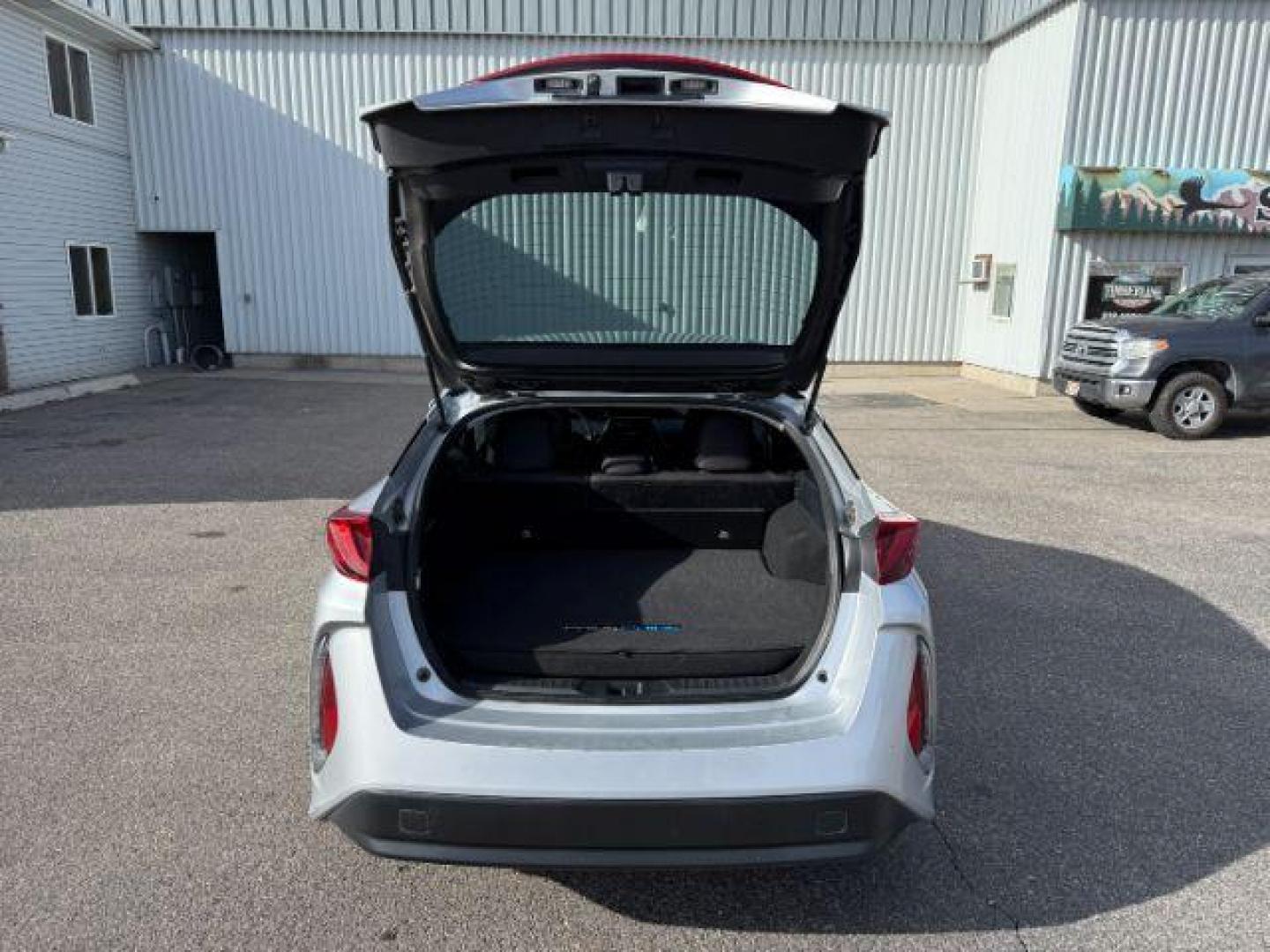 2017 SILVER /Black Toyota Prius Prime (JTDKARFP6H3) with an 18L I-4 DOHC engine, Automatic transmission, located at 1175 N Woodruff Ave, Idaho Falls, ID, 83401, 43.506901, -111.999657 - At Timberline Auto, finding a great deal on your next vehicle is always easy! Our experienced sales staff's goal is to help find you the right vehicle at the right price! Our knowledgeable finance department has options for almost any credit score. We offer extended service contract options to prote - Photo#29