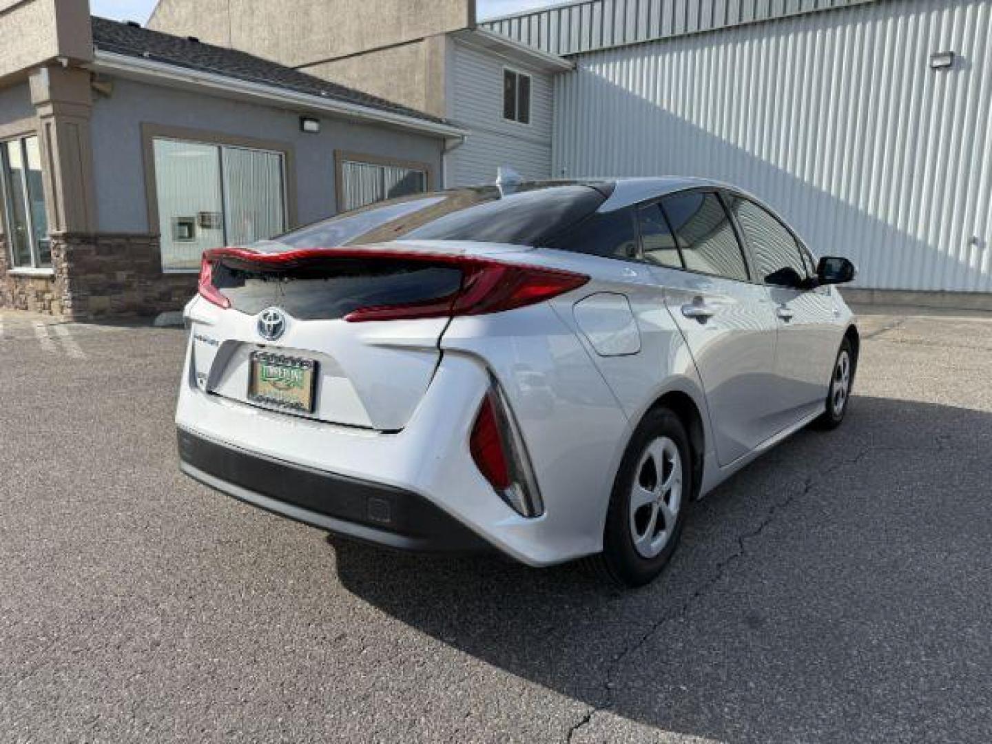 2017 SILVER /Black Toyota Prius Prime (JTDKARFP6H3) with an 18L I-4 DOHC engine, Automatic transmission, located at 1175 N Woodruff Ave, Idaho Falls, ID, 83401, 43.506901, -111.999657 - At Timberline Auto, finding a great deal on your next vehicle is always easy! Our experienced sales staff's goal is to help find you the right vehicle at the right price! Our knowledgeable finance department has options for almost any credit score. We offer extended service contract options to prote - Photo#30