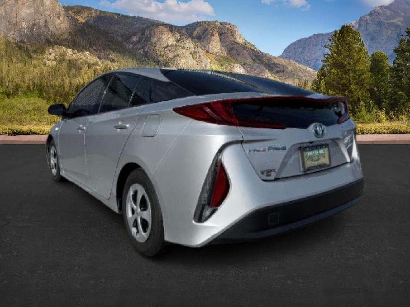 2017 SILVER /Black Toyota Prius Prime (JTDKARFP6H3) with an 18L I-4 DOHC engine, Automatic transmission, located at 1175 N Woodruff Ave, Idaho Falls, ID, 83401, 43.506901, -111.999657 - At Timberline Auto, finding a great deal on your next vehicle is always easy! Our experienced sales staff's goal is to help find you the right vehicle at the right price! Our knowledgeable finance department has options for almost any credit score. We offer extended service contract options to prote - Photo#2
