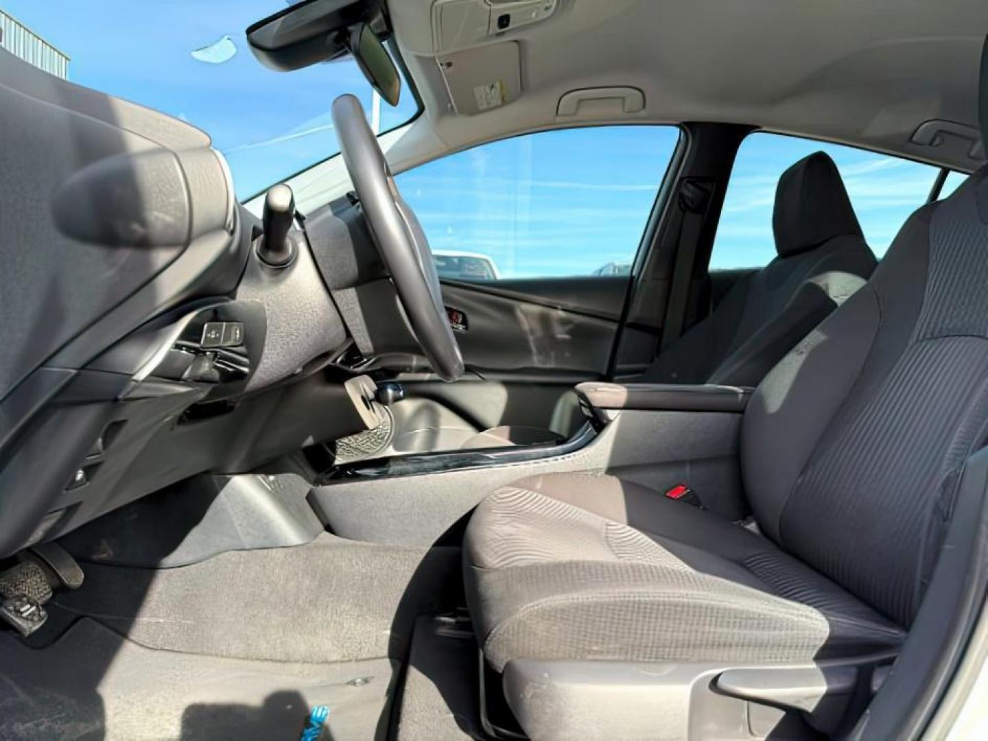 2017 SILVER /Black Toyota Prius Prime (JTDKARFP6H3) with an 18L I-4 DOHC engine, Automatic transmission, located at 1175 N Woodruff Ave, Idaho Falls, ID, 83401, 43.506901, -111.999657 - At Timberline Auto, finding a great deal on your next vehicle is always easy! Our experienced sales staff's goal is to help find you the right vehicle at the right price! Our knowledgeable finance department has options for almost any credit score. We offer extended service contract options to prote - Photo#12