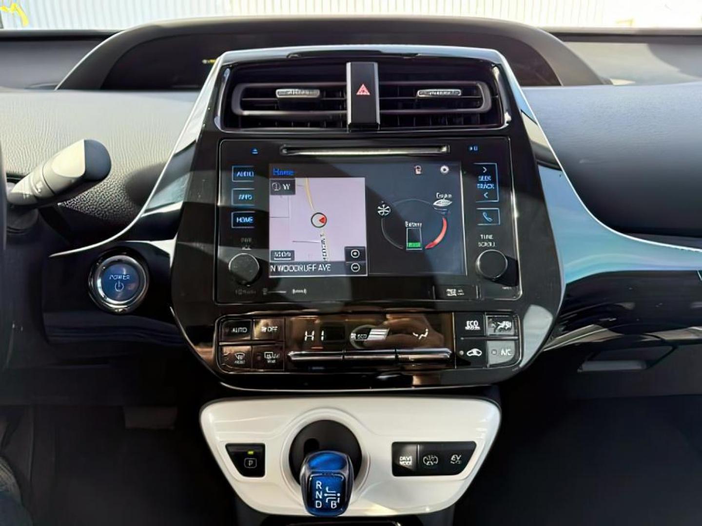 2017 SILVER /Black Toyota Prius Prime (JTDKARFP6H3) with an 18L I-4 DOHC engine, Automatic transmission, located at 1175 N Woodruff Ave, Idaho Falls, ID, 83401, 43.506901, -111.999657 - At Timberline Auto, finding a great deal on your next vehicle is always easy! Our experienced sales staff's goal is to help find you the right vehicle at the right price! Our knowledgeable finance department has options for almost any credit score. We offer extended service contract options to prote - Photo#15