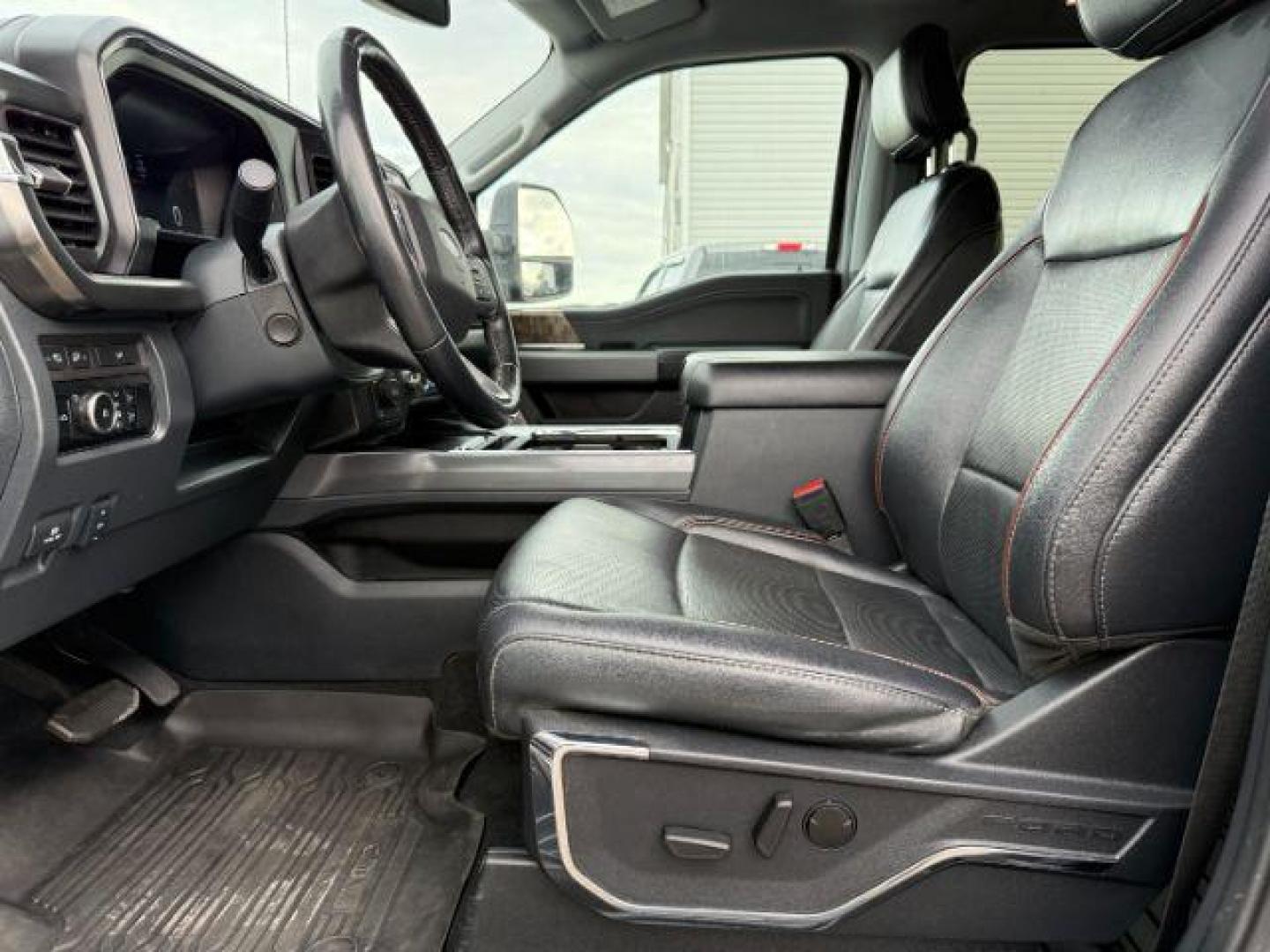 2024 SILVER /Black Onyx Ford F-350 (1FT8W3BM3RE) with an Powerstroke 67L V-8 diesel direct injection engine, Automatic transmission, located at 1175 N Woodruff Ave, Idaho Falls, ID, 83401, 43.506901, -111.999657 - At Timberline Auto, finding a great deal on your next vehicle is always easy! Our experienced sales staff's goal is to help find you the right vehicle at the right price! Our knowledgeable finance department has options for almost any credit score. We offer extended service contract options to prote - Photo#34