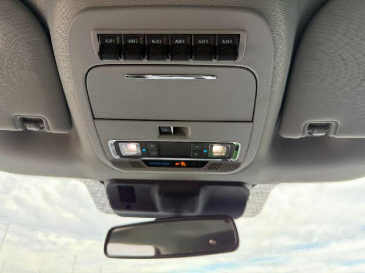 2024 SILVER /Black Onyx Ford F-350 (1FT8W3BM3RE) with an Powerstroke 67L V-8 diesel direct injection engine, Automatic transmission, located at 1175 N Woodruff Ave, Idaho Falls, ID, 83401, 43.506901, -111.999657 - At Timberline Auto, finding a great deal on your next vehicle is always easy! Our experienced sales staff's goal is to help find you the right vehicle at the right price! Our knowledgeable finance department has options for almost any credit score. We offer extended service contract options to prote - Photo#39