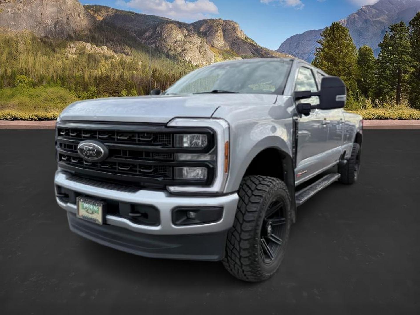2024 SILVER /Black Onyx Ford F-350 (1FT8W3BM3RE) with an Powerstroke 67L V-8 diesel direct injection engine, Automatic transmission, located at 1175 N Woodruff Ave, Idaho Falls, ID, 83401, 43.506901, -111.999657 - At Timberline Auto, finding a great deal on your next vehicle is always easy! Our experienced sales staff's goal is to help find you the right vehicle at the right price! Our knowledgeable finance department has options for almost any credit score. We offer extended service contract options to prote - Photo#0