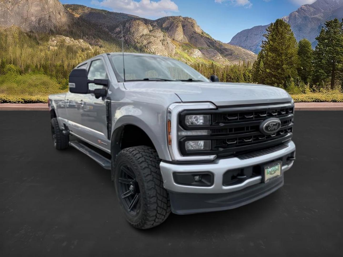 2024 SILVER /Black Onyx Ford F-350 (1FT8W3BM3RE) with an Powerstroke 67L V-8 diesel direct injection engine, Automatic transmission, located at 1175 N Woodruff Ave, Idaho Falls, ID, 83401, 43.506901, -111.999657 - At Timberline Auto, finding a great deal on your next vehicle is always easy! Our experienced sales staff's goal is to help find you the right vehicle at the right price! Our knowledgeable finance department has options for almost any credit score. We offer extended service contract options to prote - Photo#7