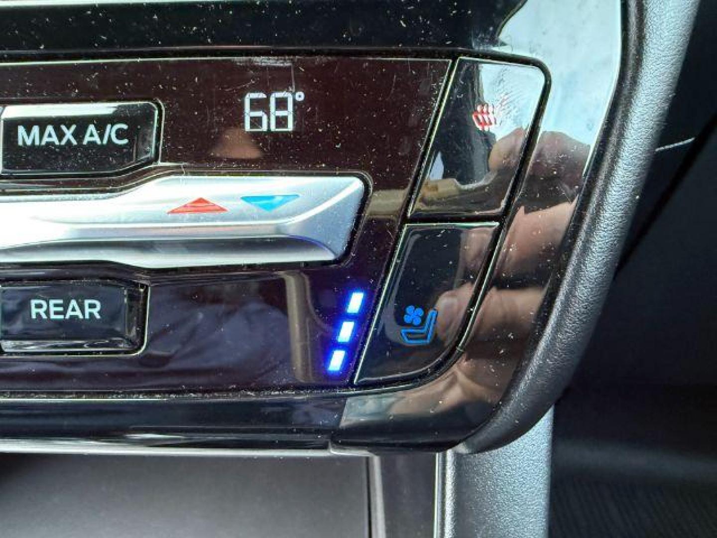 2021 Agate Black Metallic /Ebony Ford Explorer (1FM5K8HC4MG) with an 33L V-6 portdirect injection engine, Automatic transmission, located at 1175 N Woodruff Ave, Idaho Falls, ID, 83401, 43.506901, -111.999657 - At Timberline Auto, finding a great deal on your next vehicle is always easy! Our experienced sales staff's goal is to help find you the right vehicle at the right price! Our knowledgeable finance department has options for almost any credit score. We offer extended service contract options to prote - Photo#48