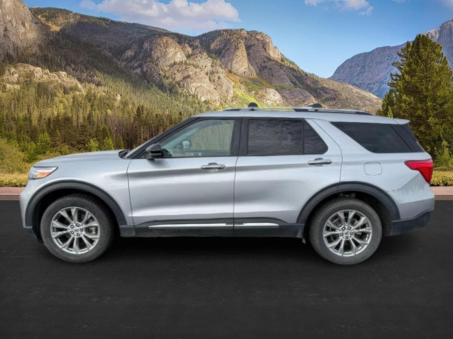 2022 Iconic Silver Metallic /Ebony Ford Explorer (1FMSK8FH6NG) with an 33L V-6 portdirect injection engine, Automatic transmission, located at 1175 N Woodruff Ave, Idaho Falls, ID, 83401, 43.506901, -111.999657 - At Timberline Auto, finding a great deal on your next vehicle is always easy! Our experienced sales staff's goal is to help find you the right vehicle at the right price! Our knowledgeable finance department has options for almost any credit score. We offer extended service contract options to prote - Photo#0