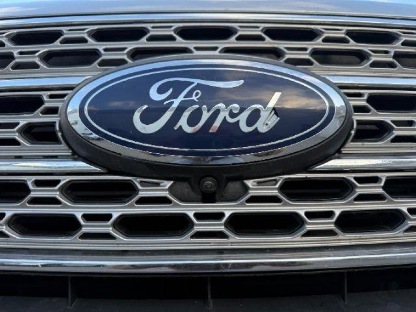 2022 Iconic Silver Metallic /Ebony Ford Explorer (1FMSK8FH6NG) with an 33L V-6 portdirect injection engine, Automatic transmission, located at 1175 N Woodruff Ave, Idaho Falls, ID, 83401, 43.506901, -111.999657 - At Timberline Auto, finding a great deal on your next vehicle is always easy! Our experienced sales staff's goal is to help find you the right vehicle at the right price! Our knowledgeable finance department has options for almost any credit score. We offer extended service contract options to prote - Photo#38