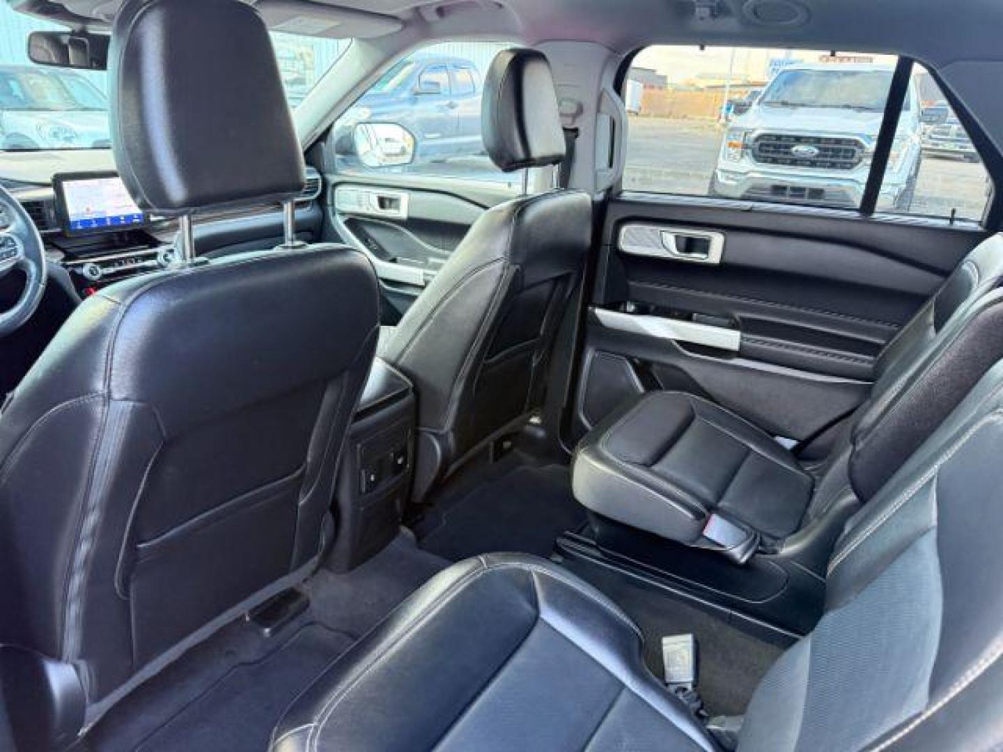 2022 Iconic Silver Metallic /Ebony Ford Explorer (1FMSK8FH6NG) with an 33L V-6 portdirect injection engine, Automatic transmission, located at 1175 N Woodruff Ave, Idaho Falls, ID, 83401, 43.506901, -111.999657 - At Timberline Auto, finding a great deal on your next vehicle is always easy! Our experienced sales staff's goal is to help find you the right vehicle at the right price! Our knowledgeable finance department has options for almost any credit score. We offer extended service contract options to prote - Photo#52