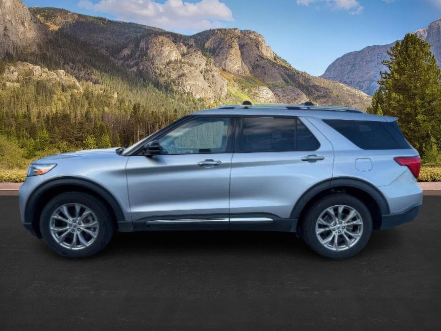 2022 Iconic Silver Metallic /Ebony Ford Explorer (1FMSK8FH6NG) with an 33L V-6 portdirect injection engine, Automatic transmission, located at 1175 N Woodruff Ave, Idaho Falls, ID, 83401, 43.506901, -111.999657 - At Timberline Auto, finding a great deal on your next vehicle is always easy! Our experienced sales staff's goal is to help find you the right vehicle at the right price! Our knowledgeable finance department has options for almost any credit score. We offer extended service contract options to prote - Photo#1